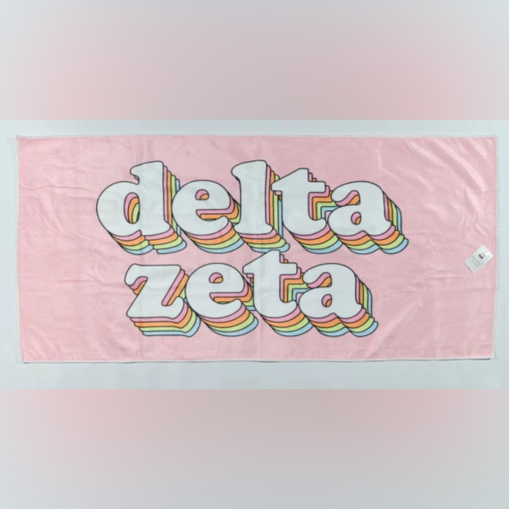 BNIB Retro Delta Zeta beach towel
